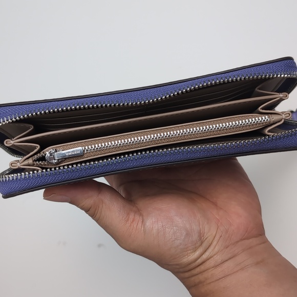 Coach CR622 Long Zip Around Wallet With Checkerboard Print (Last One) - Picture 6 of 12